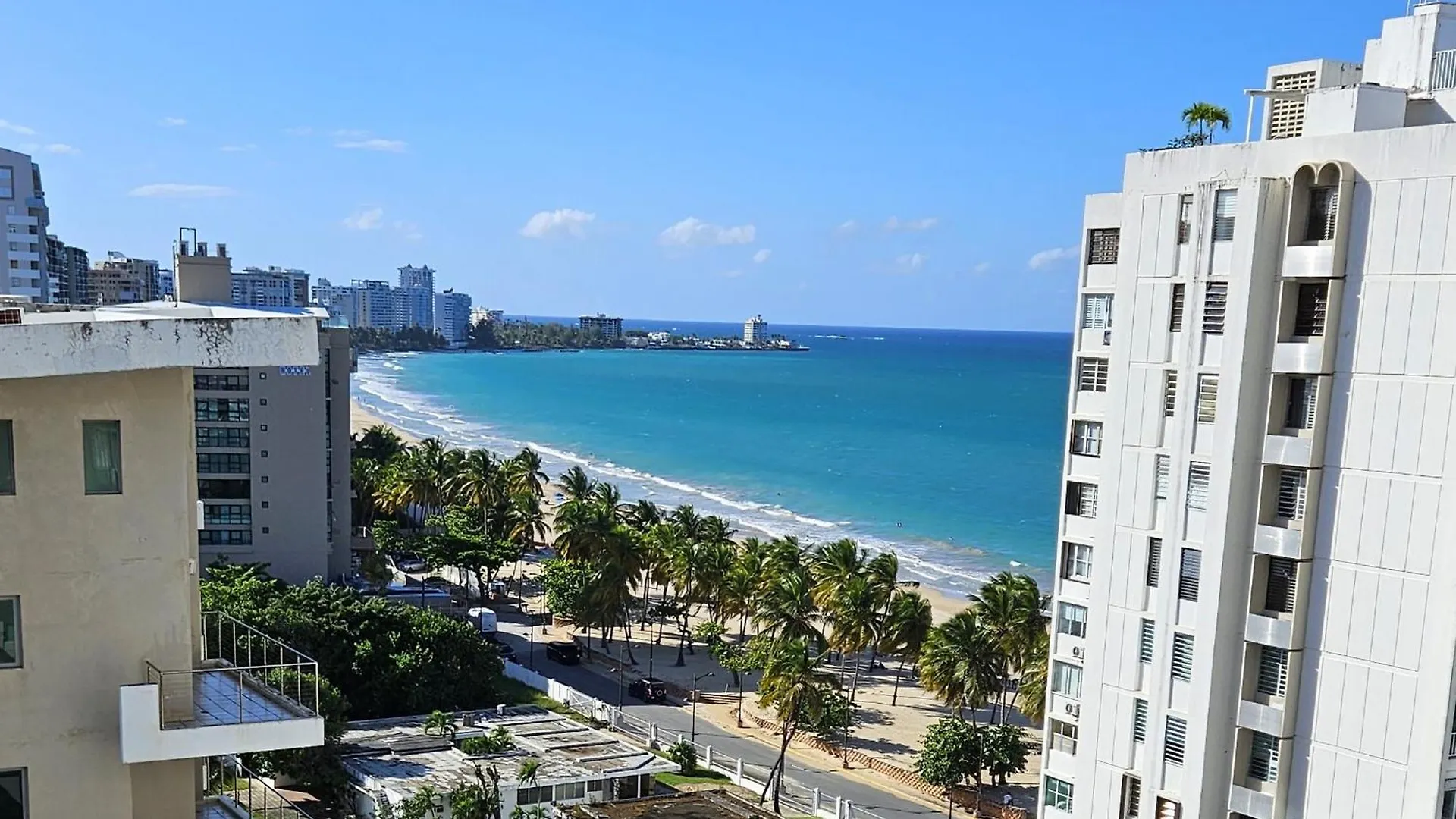 Kasa Seaview At Coral Beach Beachfront Pool location